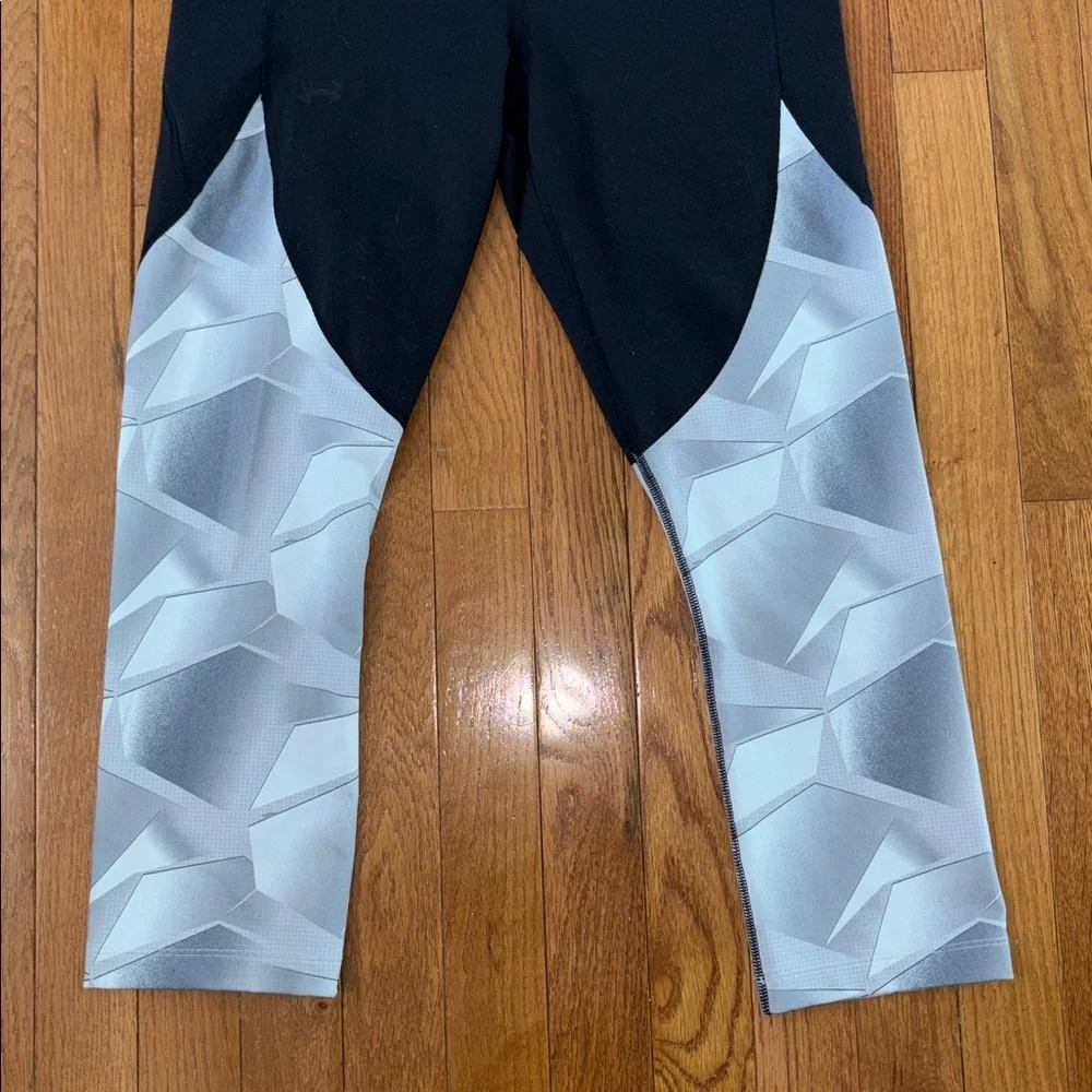 Under Armour Black and Gray Women's Leggings Size Medium